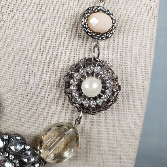 Vintage Simply Vera Wang Silver Tone Cut Crystal & Resin Statement 17" Necklace - Picture 10 of 16